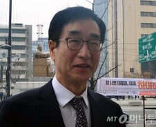 이준식 "역사교과서 강행…부교재 사용시 법적 조치"