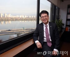 "워커힐면세점, 유통업 아닌 '복합관광지' 관점서 접근" 