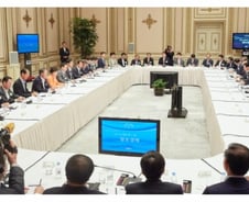 朴-현대차 鄭 회장 두번 '독대'… 대화 내용 살펴보니