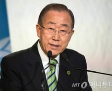 [단독]"반기문, 기존 정당으로 안 나올 것…신당 창당에 무게"