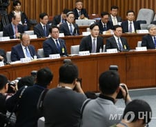 '열혈' 하태경-'노익장' 손경식 CJ회장…청문회 스타는?