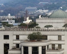 盧대통령 사례로 본 朴대통령 탄핵과정…닮은점과 다른점