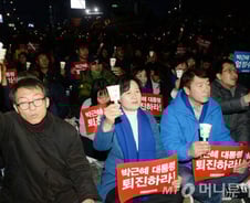 秋 "헌재, 1월말까지 탄핵 결론 내달라"