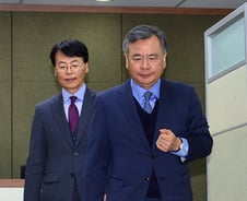 박영수 특검팀 사무실 입주 시작…수사 본궤도