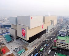 40년만에 대구 돌아간 신세계…"놀이공원 같은 백화점" 오픈