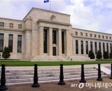 美 FRB, 기준금리 0.25%p 인상…내년 금리 인상 2회→3회로 상향