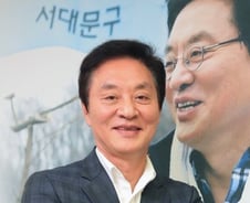 [정두언의 정치상식]권력은 물려받을 수 없다