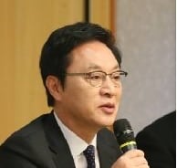 [정두언의 정치상식]권력은 나눌수록 커진다