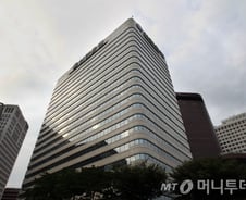 [단독]시중은행, 억대 불법 자금세탁…임원들 연루