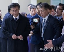 우병우 "최순실 모른다".."국정농단 방조 인정안해"