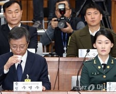 우병우 "장모가 차은택 부탁한 적 없다…롯데 70억 수수도 모르는 일"