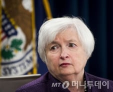 트럼프 VS 옐런, 금리인상 미국 경제 毒일까 藥일까