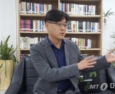 "노인의, 노인에 의한, 노인을 위한 나라가 된다"