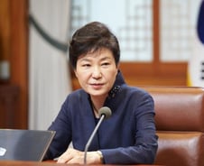 [단독]朴대통령, '세월호 참사' 점심 때 TV로 봤다