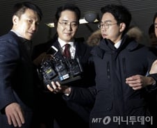 내상 입은 특검…朴대통령 대면조사 늦어지나