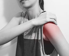 "명절증후군?"…돌처럼 뭉친 어깨 푸는 방법은?