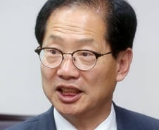 "건강보험료 인상해야" 욕 먹어도 주장하는 이유