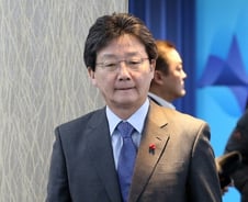 고 강봉균 조문 유승민 "반기문 불출마 충격적"