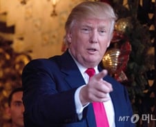 [광화문] 트럼프와 '닫힌 사회의 친구들'