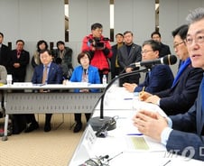 문재인 "北 미사일 강력규탄…김정은 앞날도 예측 못할것"