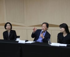 [단독] 서울시향 작곡가의 ‘개입’…“서울시에 압력의 끈 놓지 마라”
