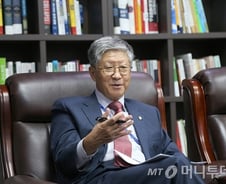 “기초과학 융성은 국격 높이는 기반…가성비로 보면 안되죠"