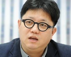 '세자녀의 아빠' 공무원이 만드는 저출산정책
