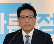 정병국 "朴측, 온갖 패악질…특검 연장 안하면 국가 혼란"