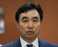 민주당 "특검연장 거부, 국민 열망에 찬물…수용불가"