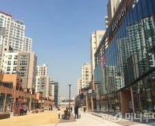 [르포]"웃돈 2억원"…물건 다시 거두는 위례신도시 