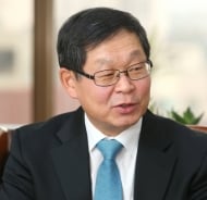 [단독]김용근 車산업협회장 연임 확정…창립 29년만에 첫 사례