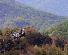 [사진][단독] 사드 발사대 전격 배치