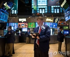 [뉴욕마감]트럼프-러시아 스캔들 딛고 경제 지표 호조에 반등