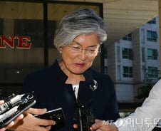 [팩트체크]강경화 외교장관 후보자 각종 의혹·해명 정리