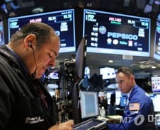 [뉴욕마감]기술주의 반등...다우·S&P, 사상 최고가 기록