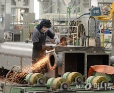 중동도 반한 LG전자 칠러…"50톤 특대형..3일 만에 생산"