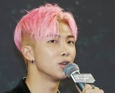 [단독]‘방탄’ 랩몬스터 “콜드플레이가 섰던 스타디움에서 공연하고 싶어”