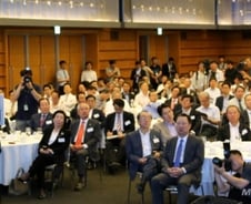 김상조 "최저임금 정부보전 한계…변화 위한 마중물 차원"