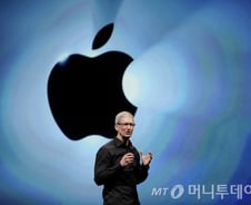 애플, 갤노트8에 맞불…내달 12일 아이폰8 공개 유력