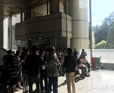 이재용 부회장 징역 5년 선고에 삼성 '충격'