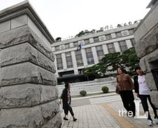 [기자수첩] '비정상' 헌재, 하루빨리 정상화 해야