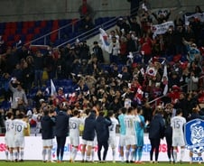 진정 韓축구 사랑하나요..선수+감독에 지적보단 응원 필요할때다