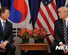 "밤 깊을수록 새벽온다"는 文대통령의 평화 '지분투자'