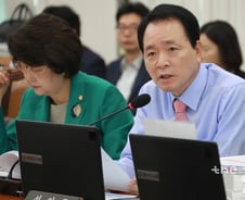 [단독]생리대 5000만개 中서 밀수, 손놓은 식약처