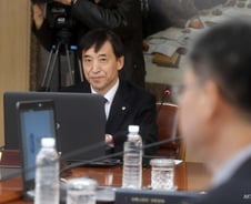 한은 올해 성장률 3% 전망… 금리인상 시사