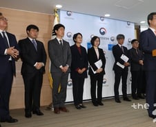 신고리 재개에 당황한 여당, "탈원전은 별개…탈핵 에너지전환 계속 추진"