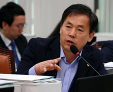 [단독]농어촌공사, 발주에 용역까지 독식…"갑이 을 일감까지"