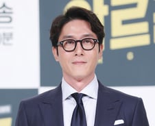 [포토is…] 대중의 사랑 한 몸에 받던 故김주혁 사망