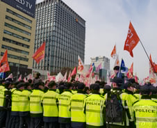 트럼프 지나는 광화문 광장 '봉쇄', "돌발상황 우려"