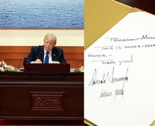 "의외로 귀여워"…트럼프 방명록 글씨체도 화제